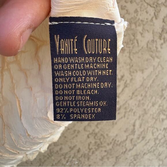 VTG Yanite Couture Textured Cream Women's Top, women's small - Picture 3 of 4